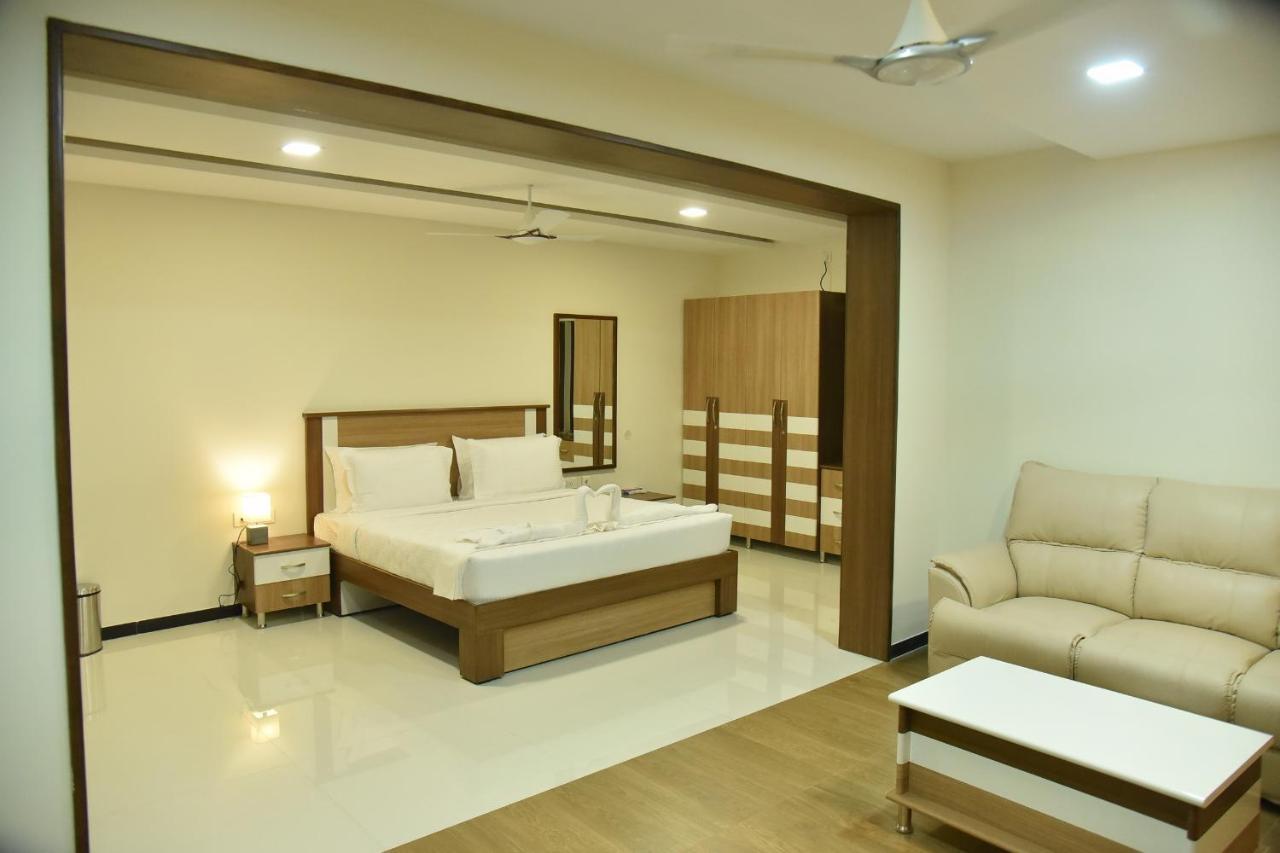 Santhoshpuri Otel Coimbatore Dış mekan fotoğraf